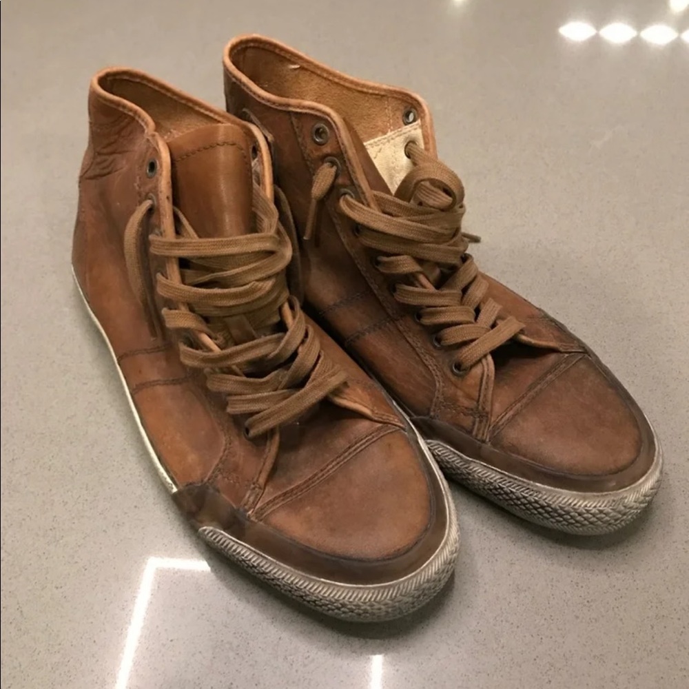 FRYE MENS DISTRESSED KICKS